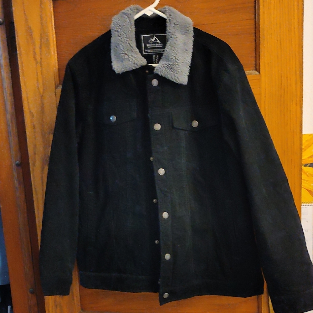 Men's Black Corderory Jacket with Gray Sherpa Collar